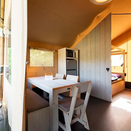 Glamping De Schatberg 세벤눔